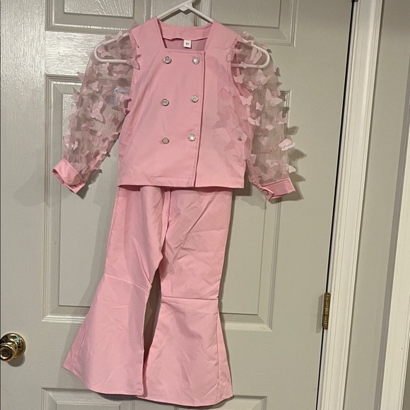 Source Unknown Other - Pink Girls Pants Suit with Butterflies and Bows NWOT 6Y